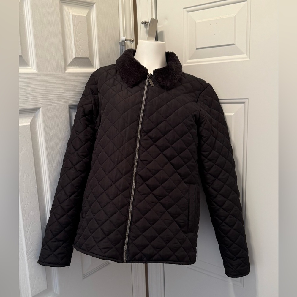 Kim Rogers Black Quilted Jacket with Faux Fur Collar